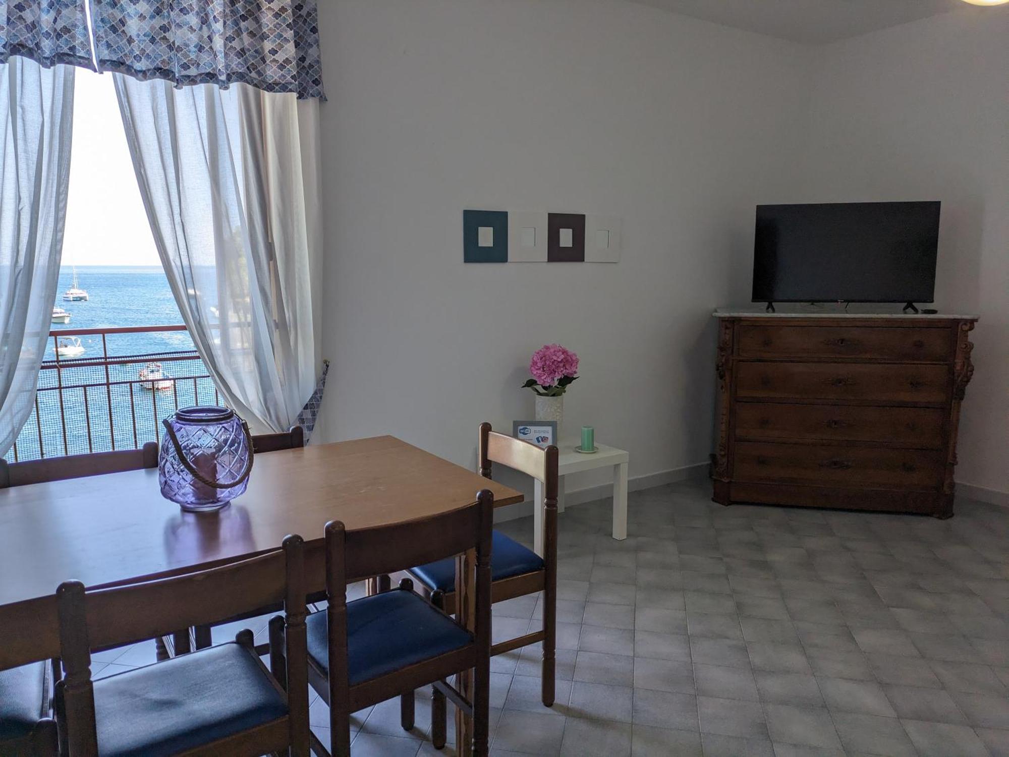 Apartamento Mimi Sul Mare Massa Lubrense Habitación foto